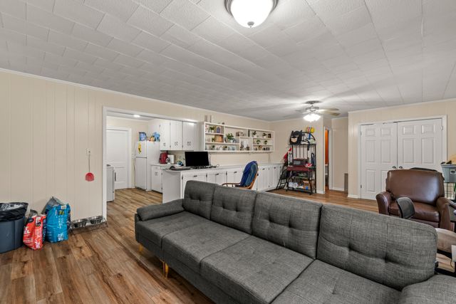 924 W 6th St., Hattiesburg, MS 39401