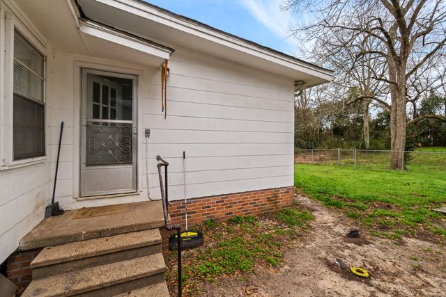 924 W 6th St., Hattiesburg, MS 39401