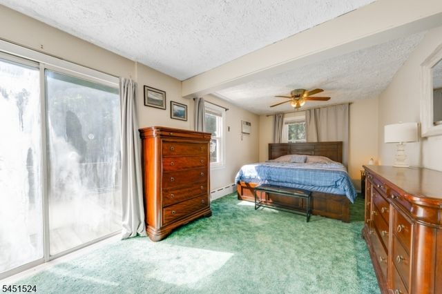 1 Westview Ave, Roseland Boro, NJ 07068