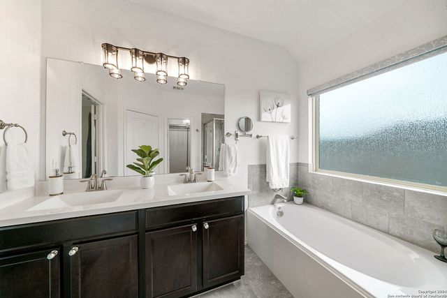 2523 GOLDEN RAIN, San Antonio, TX 78245