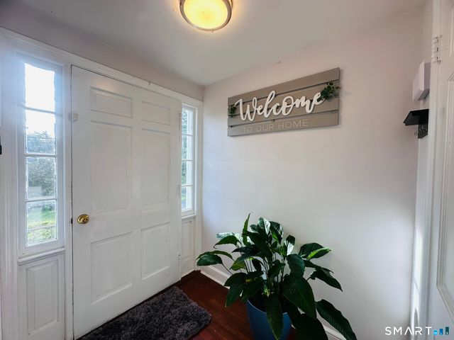 37 Weed Street, New Canaan, CT 06840