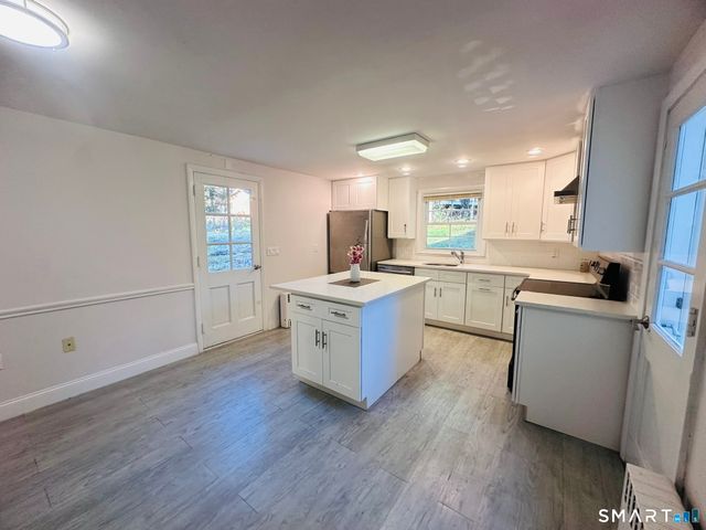 37 Weed Street, New Canaan, CT 06840