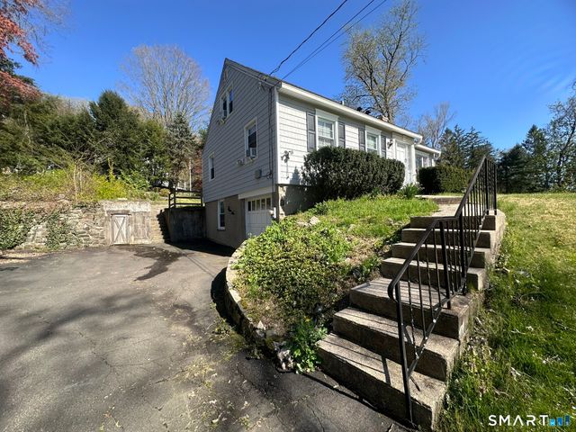 37 Weed Street, New Canaan, CT 06840