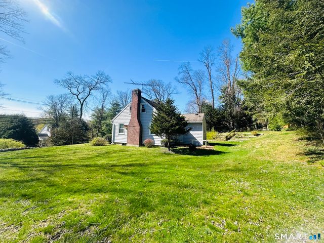 37 Weed Street, New Canaan, CT 06840