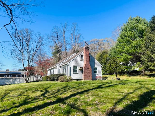 37 Weed Street, New Canaan, CT 06840