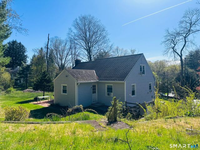 37 Weed Street, New Canaan, CT 06840