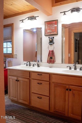 13945 Asheville Highway, Greeneville, TN 37743