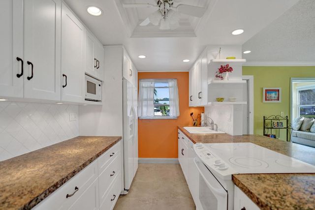 515 High Point Drive A, Delray Beach, FL 33445