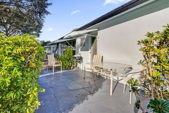 515 High Point Drive A, Delray Beach, FL 33445