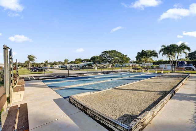 515 High Point Drive A, Delray Beach, FL 33445