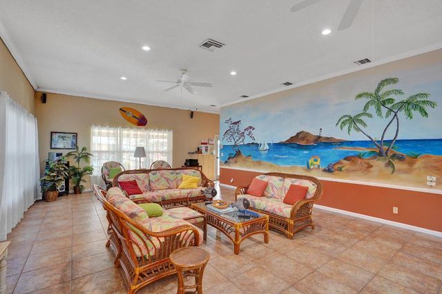 515 High Point Drive A, Delray Beach, FL 33445