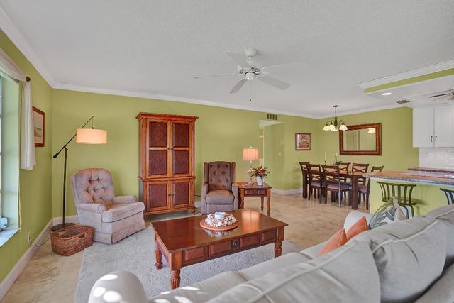 515 High Point Drive A, Delray Beach, FL 33445