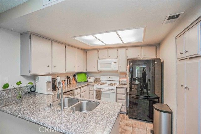 23 Calle Del Cabos, Pomona, CA 91766