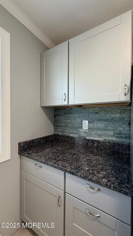 420 Cross Road B16, Matawan, NJ 07747