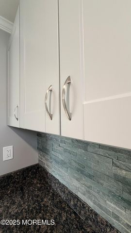 420 Cross Road B16, Matawan, NJ 07747