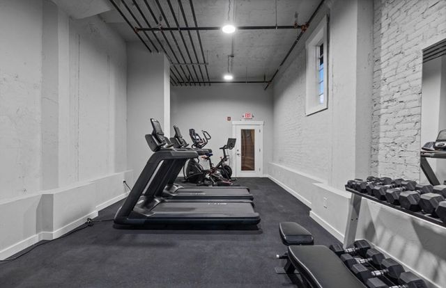 270 Paris Street 7, Boston, MA 02128