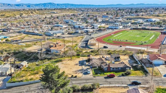 16745 Yucca, Victorville, CA 92395