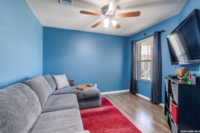 1517 Motherwell, Seguin, TX 78155