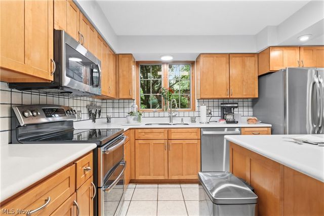 3875 N Glenridge Road, Akron, OH 44319