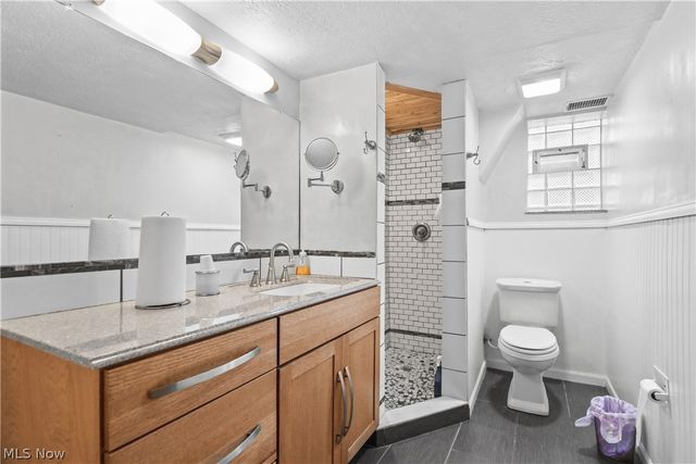 3875 N Glenridge Road, Akron, OH 44319