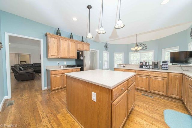 4176 Gumtree Road, Winston-salem, NC 27107