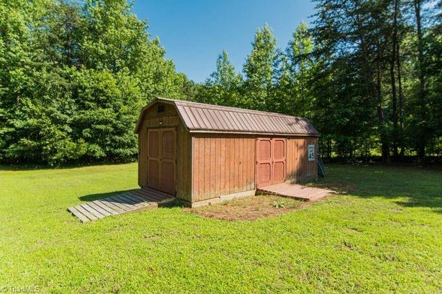4176 Gumtree Road, Winston-salem, NC 27107