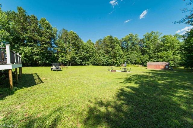 4176 Gumtree Road, Winston-salem, NC 27107