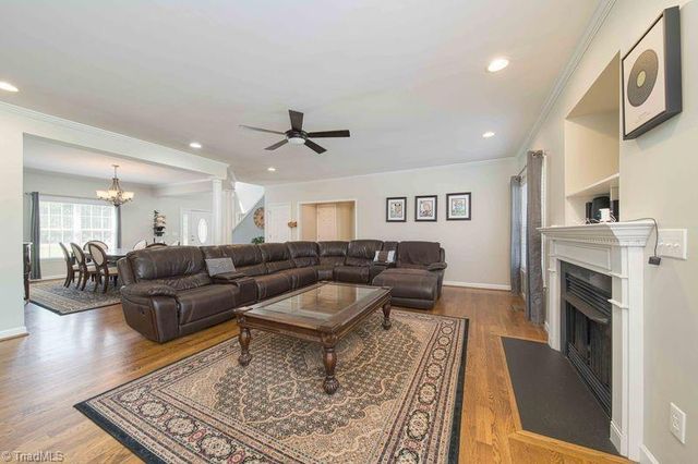 4176 Gumtree Road, Winston-salem, NC 27107