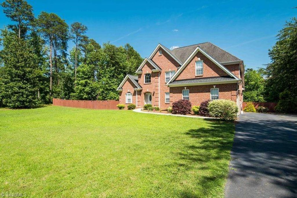 4176 Gumtree Road, Winston-salem, NC 27107