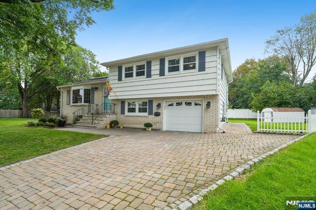 49 Skyview Road, Bloomfield, NJ 07003