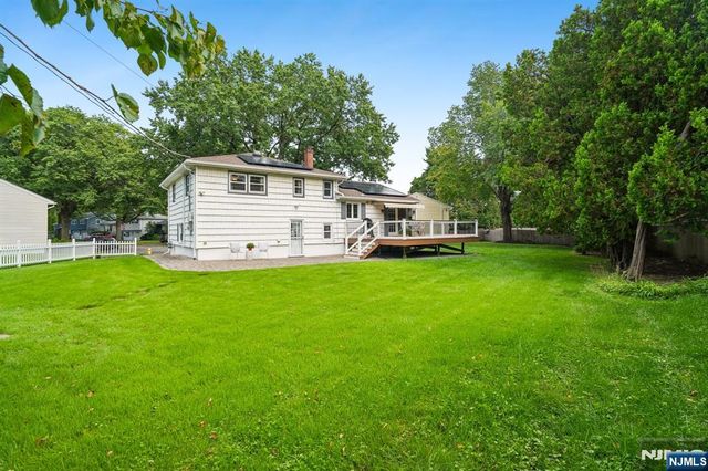 49 Skyview Road, Bloomfield, NJ 07003