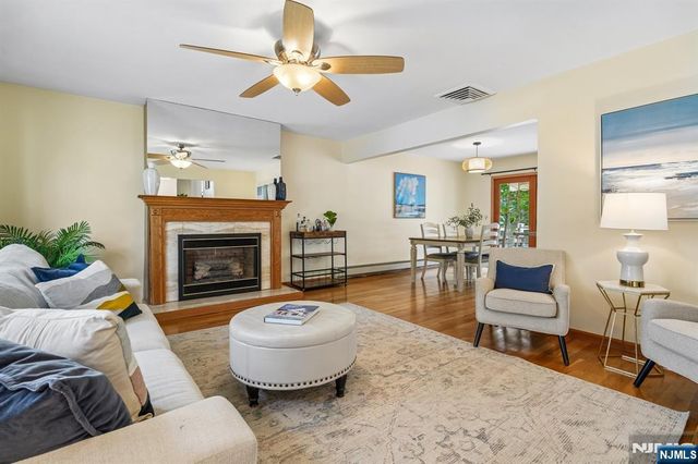 49 Skyview Road, Bloomfield, NJ 07003