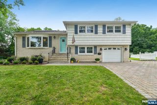49 Skyview Road, Bloomfield, NJ 07003