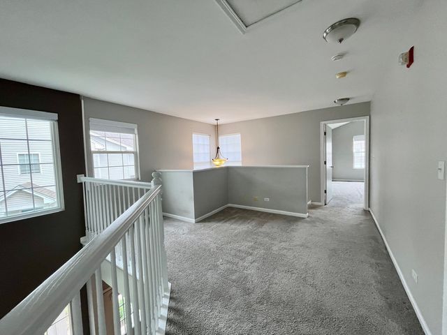 1919 Golden Gate Lane, Naperville, IL 60563