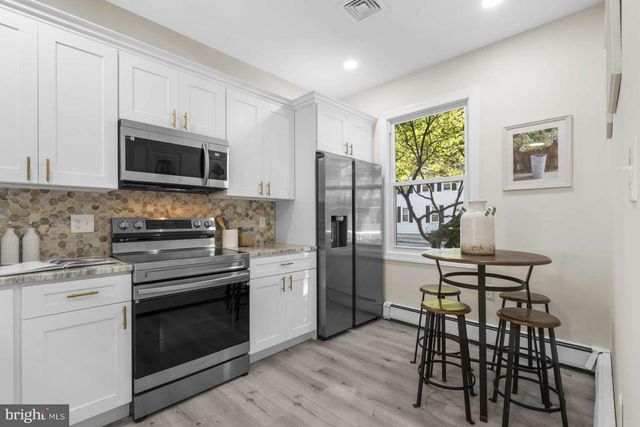 48 BUTTONWOOD ST, Mount Holly, NJ 08060