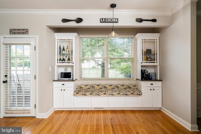 16 COBURN RD, Pennington, NJ 08534