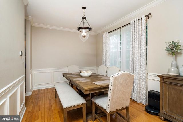 16 COBURN RD, Pennington, NJ 08534
