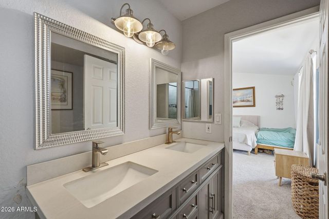 213 W STANFORD Avenue, Gilbert, AZ 85233