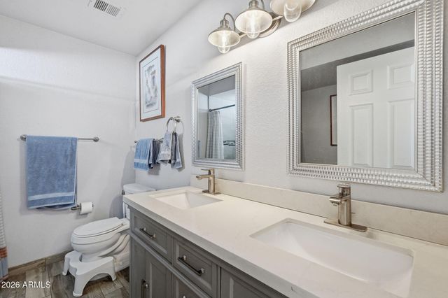 213 W STANFORD Avenue, Gilbert, AZ 85233