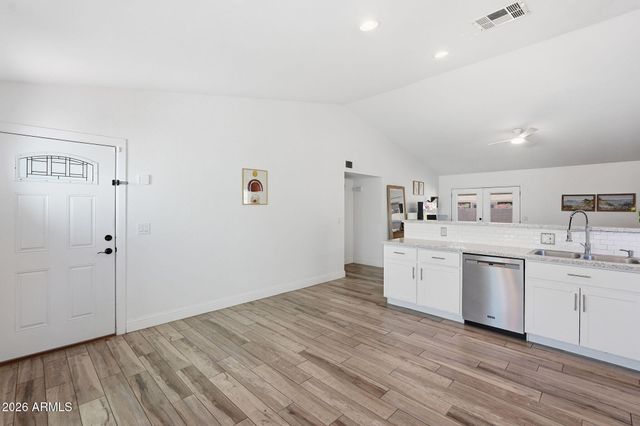 213 W STANFORD Avenue, Gilbert, AZ 85233