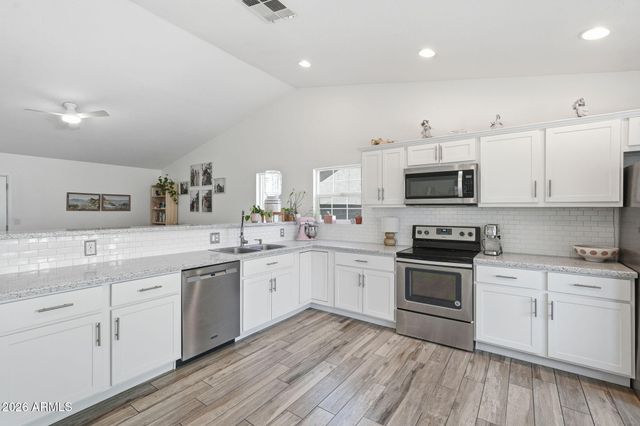 213 W STANFORD Avenue, Gilbert, AZ 85233