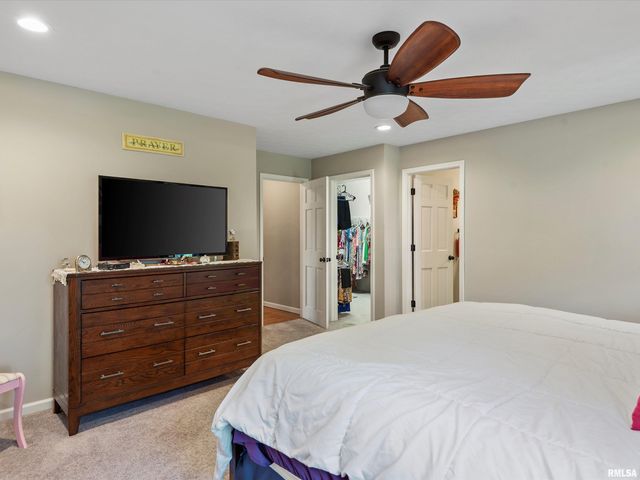 213 PIMLICO Chase, Sherman, IL 62684