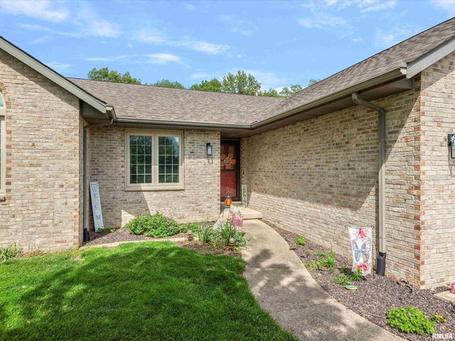 213 PIMLICO Chase, Sherman, IL 62684