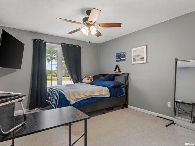 213 PIMLICO Chase, Sherman, IL 62684