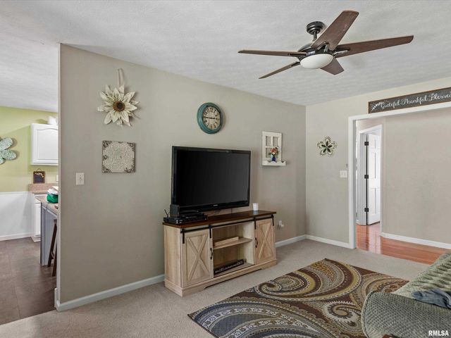 213 PIMLICO Chase, Sherman, IL 62684