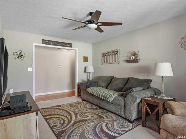 213 PIMLICO Chase, Sherman, IL 62684