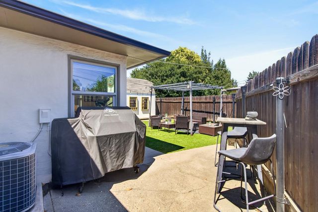 2865 59th St, Sacramento, CA 95817