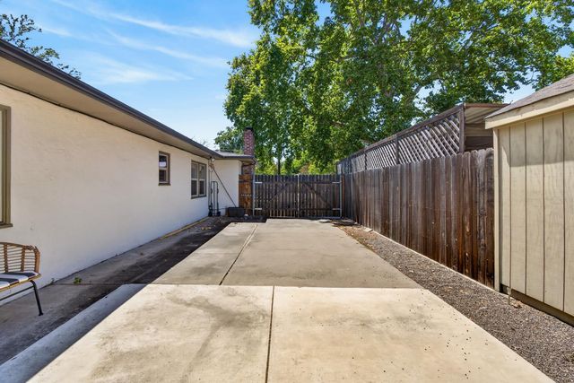 2865 59th St, Sacramento, CA 95817