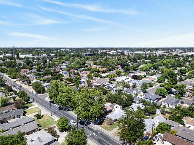 2865 59th St, Sacramento, CA 95817