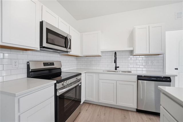3001 NW 96th Terrace, Kansas City, MO 64154